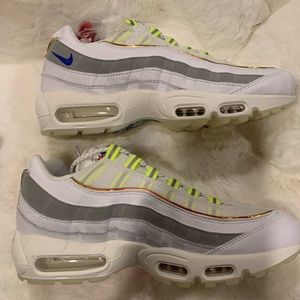 Air Max 95 PRM “De Lo Mio” - size 9M